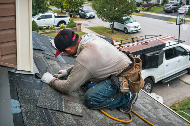 Professional Emergency Roof Repair technician working in Leland, IL